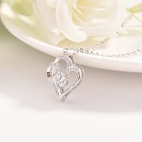 Simple Style Heart Shape Copper Plating Hollow Out Artificial Diamond Pendant Necklace 1 Piece main image 3