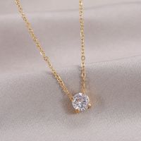 Collar Colgante De Diamantes De Imitación De Acero De Titanio Con Corona Retro sku image 1