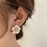 Sweet Flower Alloy Artificial Rhinestones Women's Ear Studs 1 Pair main image 2