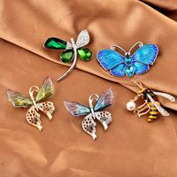 Retro Bee Dragonfly Butterfly Alloy Enamel Unisex Brooches main image 1