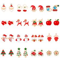 Mignon Arbre De Noël Pomme Bonhomme De Neige Alliage Placage Strass Femmes Goujons D'oreille 1 Paire main image 6