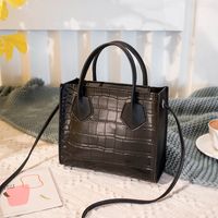 Women's Small Pu Leather Fashion Handbag main image 8