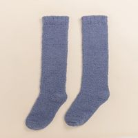 Unisex Simple Style Solid Color Coral Fleece Over The Knee Socks main image 3