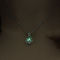 Bisutería Mayoreo Luminosa Árbol De La Vida En Forma De Corazón Collar Colgante Nihaojewelry main image 4