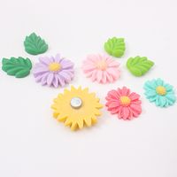 Fashion Little Daisy Colorful Sunflower Painted Resin Magnetic Refrigerator Decorative Sticker 1 Piece main image 4