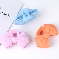 Sweet Solid Color Bow Knot Plastic Hair Claws main image 2