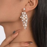 Fashion Solid Color Alloy Plating Inlay Artificial Pearls Rhinestones Women's Drop Earrings 1 Pair main image 3