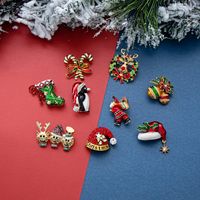 Mode Weihnachtsmann Legierung Überzug Inlay Künstliche Edelsteine Frau Broschen main image 5