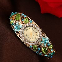 Luxurious Flower Quartz Women's Watches sku image 3