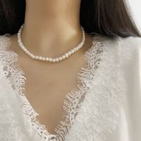 Luxurious Geometric Pearl Beaded Necklace main image 4