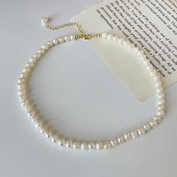 Luxurious Geometric Pearl Beaded Necklace main image 2