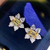 Fashion Flower Copper Inlay Artificial Diamond Ear Studs 1 Pair sku image 1