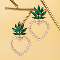 Fashion Heart Shape Alloy Inlay Artificial Pearls Rhinestones Women's Drop Earrings 1 Pair main image 6