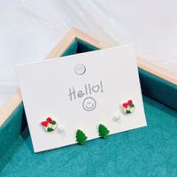 Fashion Christmas Hat Christmas Tree Gift Box Alloy Plating Inlay Rhinestones Pearl Women's Ear Studs 1 Set sku image 3