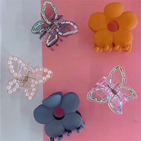 Fashion Flower Butterfly Arylic Plastic Resin Inlay Artificial Pearls Artificial Diamond Hair Claws 1 Piece main image 1