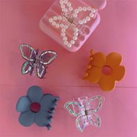 Fashion Flower Butterfly Arylic Plastic Resin Inlay Artificial Pearls Artificial Diamond Hair Claws 1 Piece main image 3