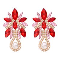Moda Flor Aleación Embutido Perlas Artificiales Diamante Artificial Mujeres Pendientes De Gota 1 Par sku image 1