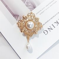 Retro Geometric Alloy Plating Artificial Pearls Women's Brooches main image 4