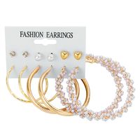 Retro Circle Heart Shape Alloy Artificial Pearls Women's Hoop Earrings Ear Studs 1 Set main image 6