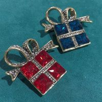 Retro Gift Box Alloy Plating Artificial Gemstones Unisex Brooches main image 5