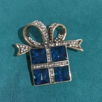 Retro Gift Box Alloy Plating Artificial Gemstones Unisex Brooches main image 4