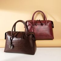 Women's Medium All Seasons Pu Leather Solid Color Vintage Style Pillow Shape Zipper Handbag main image 1