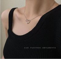 Fashion Heart Shape Butterfly Alloy Pearl Plating Women's Layered Necklaces Pendant Necklace 1 Piece sku image 12