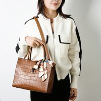 Women's Large All Seasons Pu Leather Crocodile Fashion Bowknot Square Zipper Tote Bag main image 5