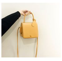 Women's Small Pu Leather Solid Color Fashion Square Magnetic Buckle Crossbody Bag sku image 1