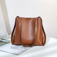 Women's Large All Seasons Pu Leather Vintage Style Bucket Bag main image 3