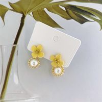 Sweet Flower Alloy Inlay Artificial Pearls Women's Ear Studs 1 Pair main image 1