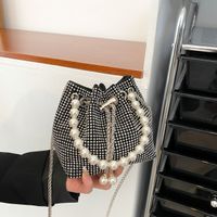 Women's Medium Summer Spring Pu Leather Solid Color Vintage Style Pearls Bucket String Handbag sku image 3