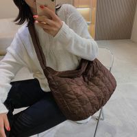 Women's Large Flannel Solid Color Lingge Fashion Square Zipper Crossbody Bag main image 2