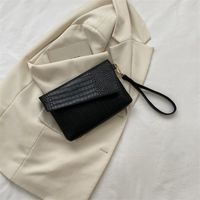 Women's Medium Pu Leather Solid Color Vintage Style Magnetic Buckle Envelope Bag sku image 3