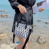Women's Medium Autumn Flannel Geometric Fashion Square Zipper Shoulder Bag main image 5