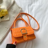 Women's Medium Pu Leather Solid Color Fashion Square Lock Clasp Crossbody Bag sku image 1