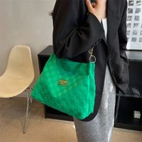 Women's Large All Seasons Nylon Solid Color Streetwear Bucket Zipper Tote Bag main image 2