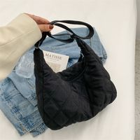 Women's Large All Seasons Nylon Lingge Fashion Dumpling Shape Zipper Shoulder Bag sku image 3