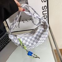 Women's Medium Nylon Plaid Solid Color Fashion Semicircle Zipper Crossbody Bag sku image 1