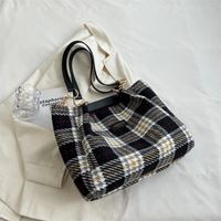 Women's Fashion Plaid Polyester Shopping Bags sku image 1