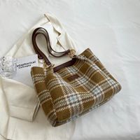 Women's Fashion Plaid Polyester Shopping Bags sku image 2