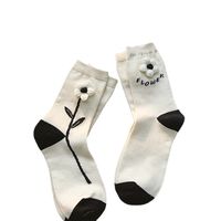 Women's Japanese Style Flower Cotton Embroidery Crew Socks main image 6