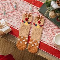 Mujeres Lindo Árbol De Navidad Papá Noel Pan De Jengibre Vellón De Coral Calcetines De Tripulación sku image 2