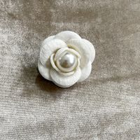 Sweet Flower Cloth Inlay Pearl Women's Brooches sku image 1