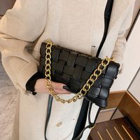 Women's Medium Pu Leather Solid Color Fashion Chain Square Flip Cover Saddle Bag main image 3