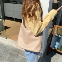 Women's Large All Seasons Pu Leather Solid Color Fashion Square Magnetic Buckle Underarm Bag main image 5