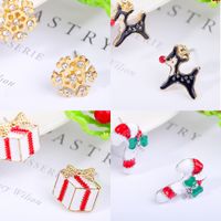 Fashion Christmas Tree Santa Claus Snowflake Alloy Inlay Rhinestones Women's Ear Studs main image 4
