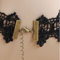 Retro Geometric Lace Inlay Artificial Crystal Women's Choker 1 Piece main image 2