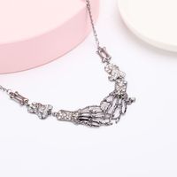 Funny Hand Alloy Plating Rhinestones Women's Necklace 1 Piece main image 4