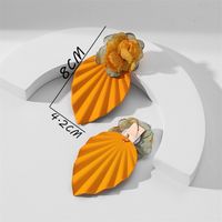 Fashion Flower Alloy Cloth Stoving Varnish Women's Earrings 1 Pair main image 5